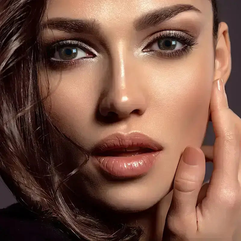 عدسات فانتاسي الملونة للعينين باللون الأخضر الليموني (قابلة للاستخدام الشهري)